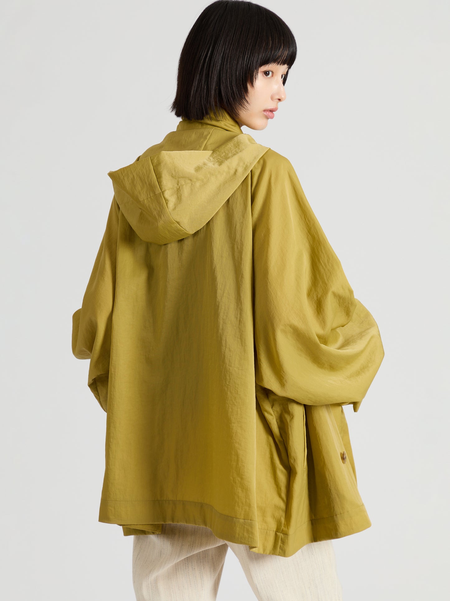 Nylon Twill Layered Short Coat